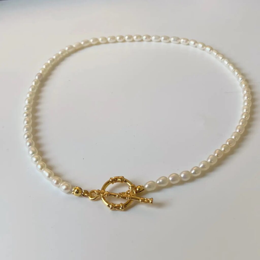 Freshwater Pearl T-Bar Necklace in Gold